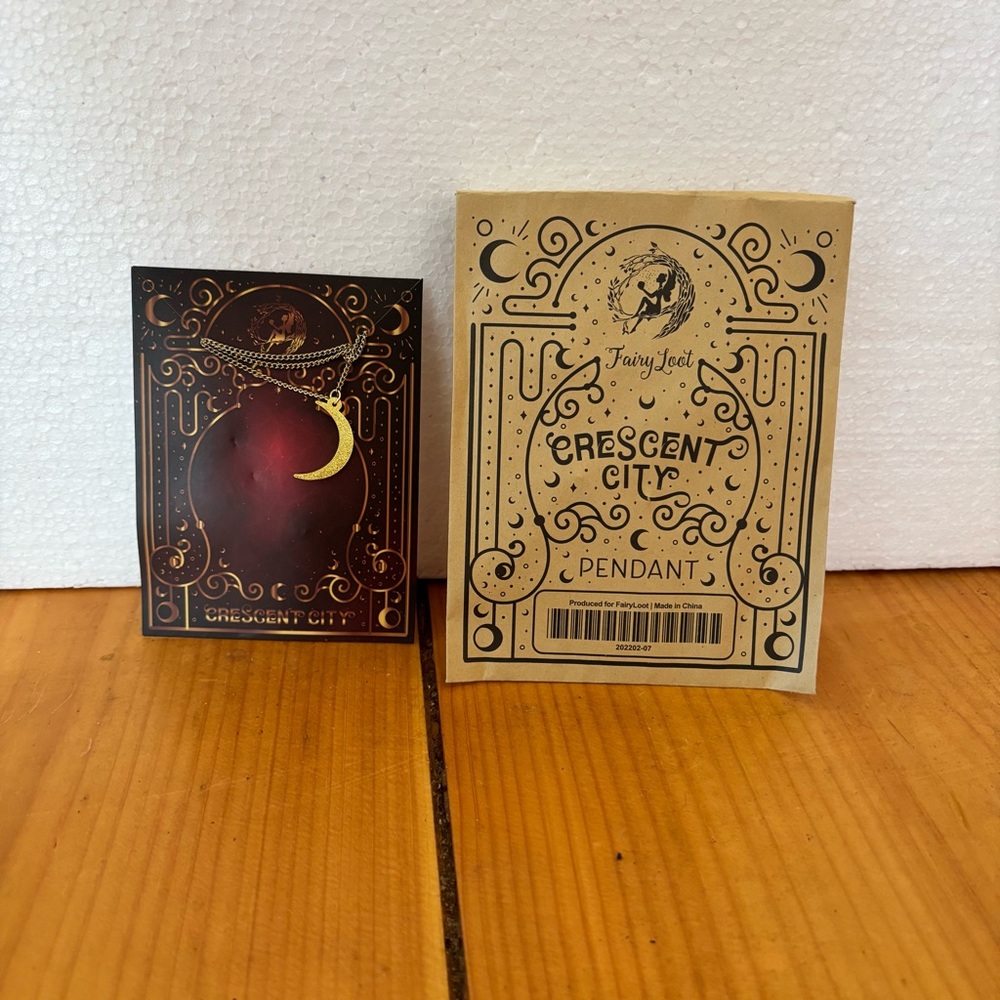 FairyLoot Crescent City Moon Pendant Necklace